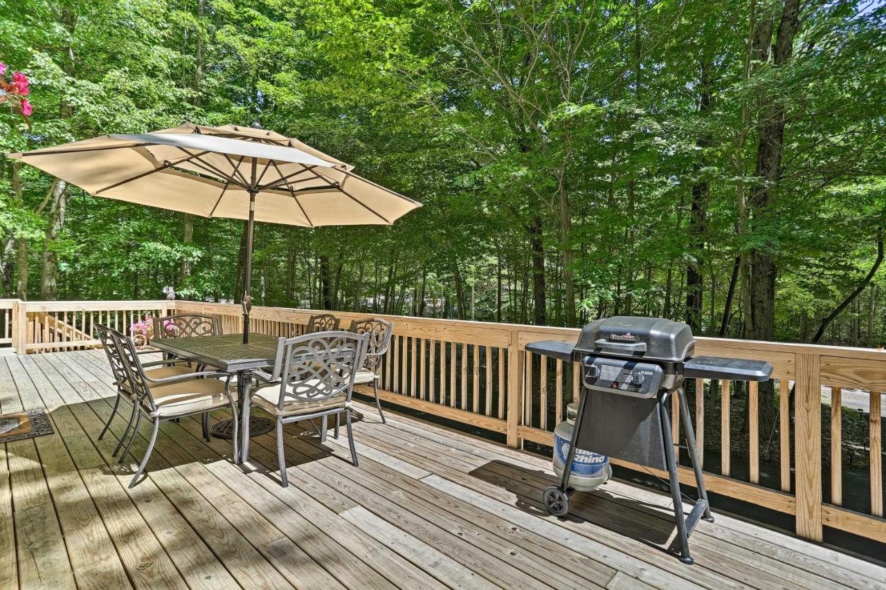 Bear Den Rustic Pocono Lake Home With Game Room! Zewnętrze zdjęcie