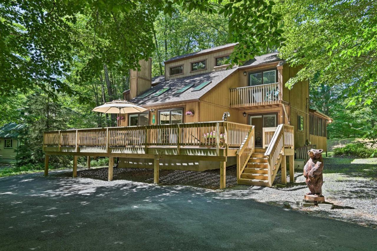 Bear Den Rustic Pocono Lake Home With Game Room! Zewnętrze zdjęcie