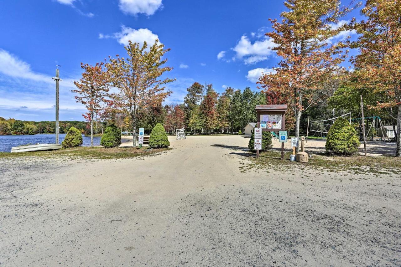 Bear Den Rustic Pocono Lake Home With Game Room! Zewnętrze zdjęcie