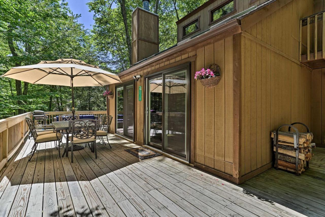 Bear Den Rustic Pocono Lake Home With Game Room! Zewnętrze zdjęcie