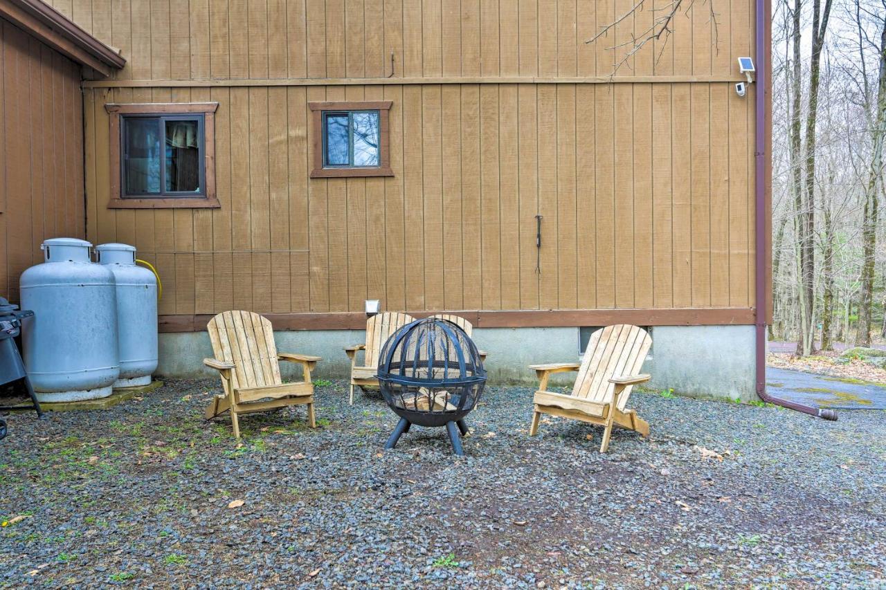 Bear Den Rustic Pocono Lake Home With Game Room! Zewnętrze zdjęcie