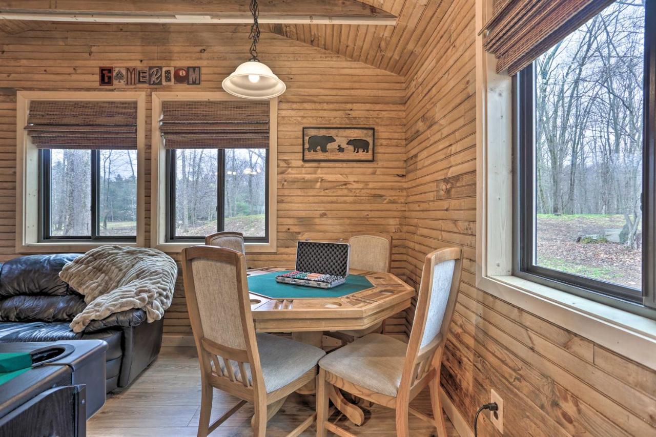 Bear Den Rustic Pocono Lake Home With Game Room! Zewnętrze zdjęcie
