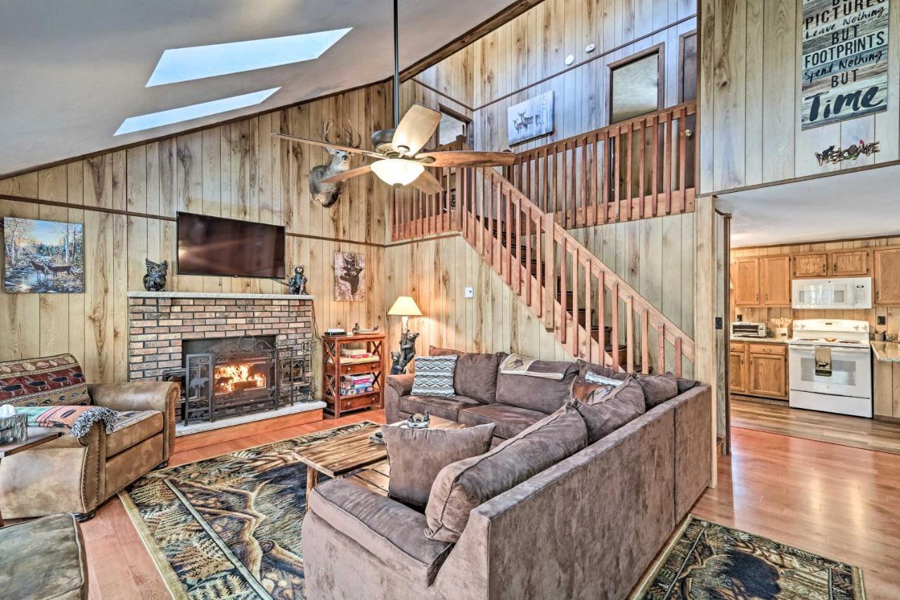 Bear Den Rustic Pocono Lake Home With Game Room! Zewnętrze zdjęcie