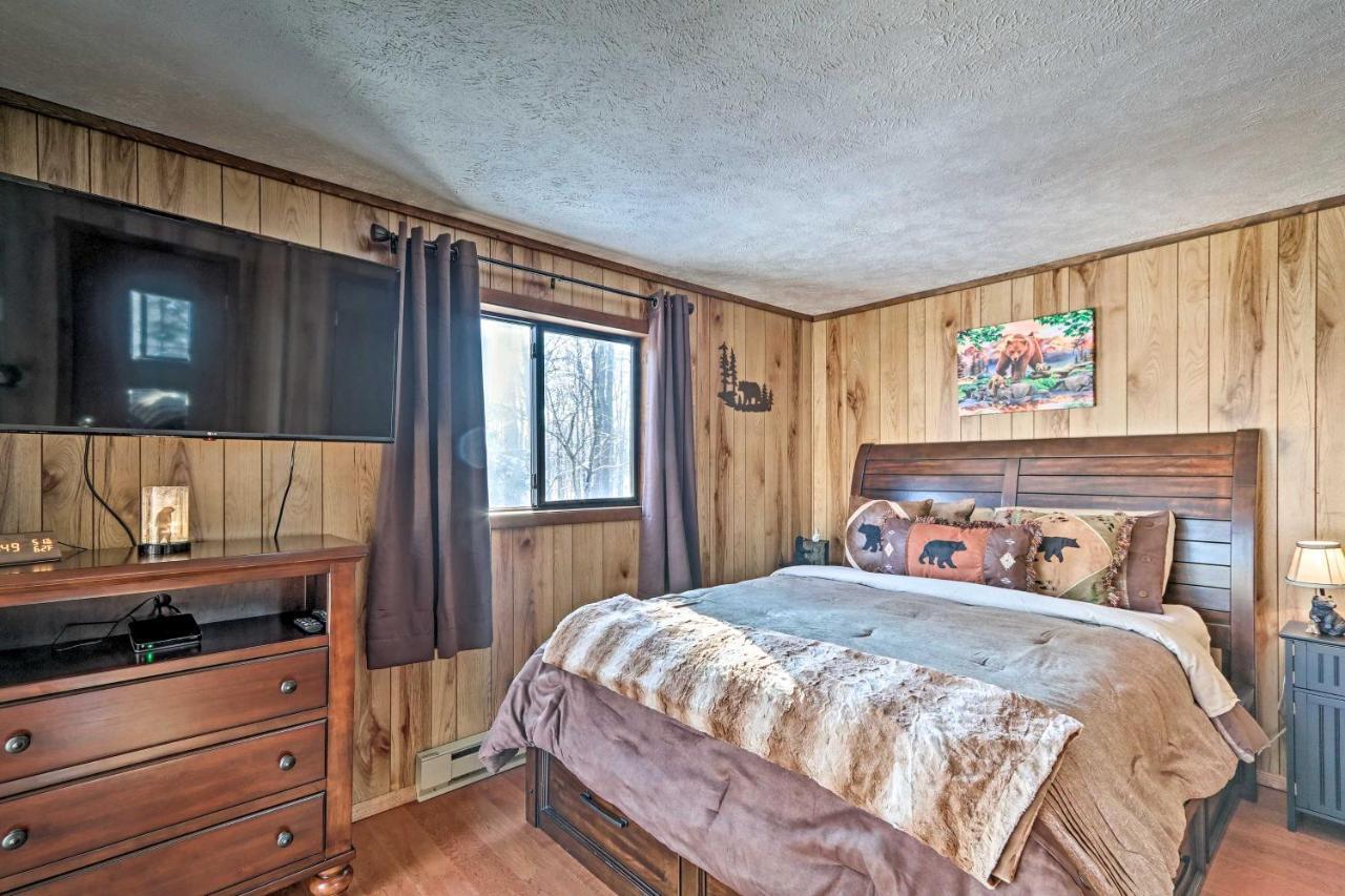 Bear Den Rustic Pocono Lake Home With Game Room! Zewnętrze zdjęcie